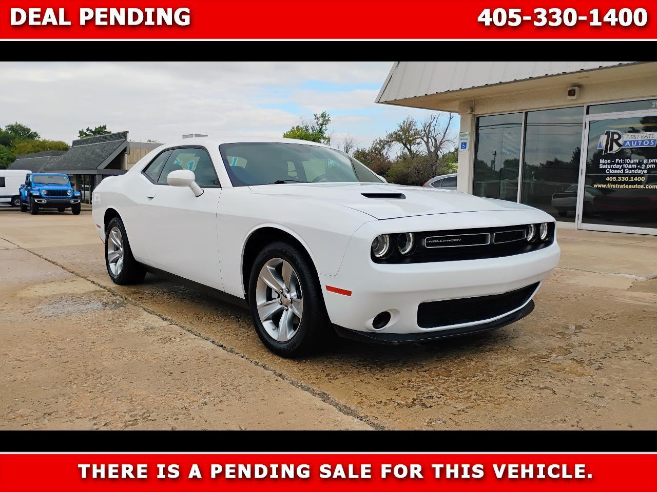 2022 Dodge Challenger SXT RWD