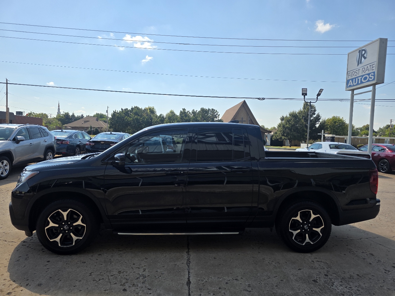 2019 Honda Ridgeline Sport photo 3