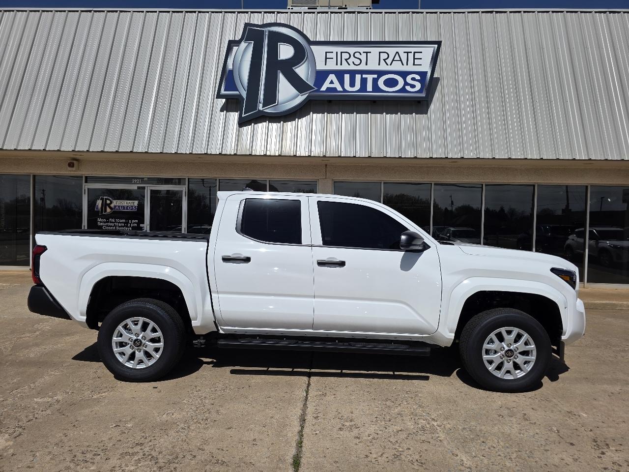 Toyota Tacoma 2WD SR Double Cab 5' Bed AT (Natl) 2025