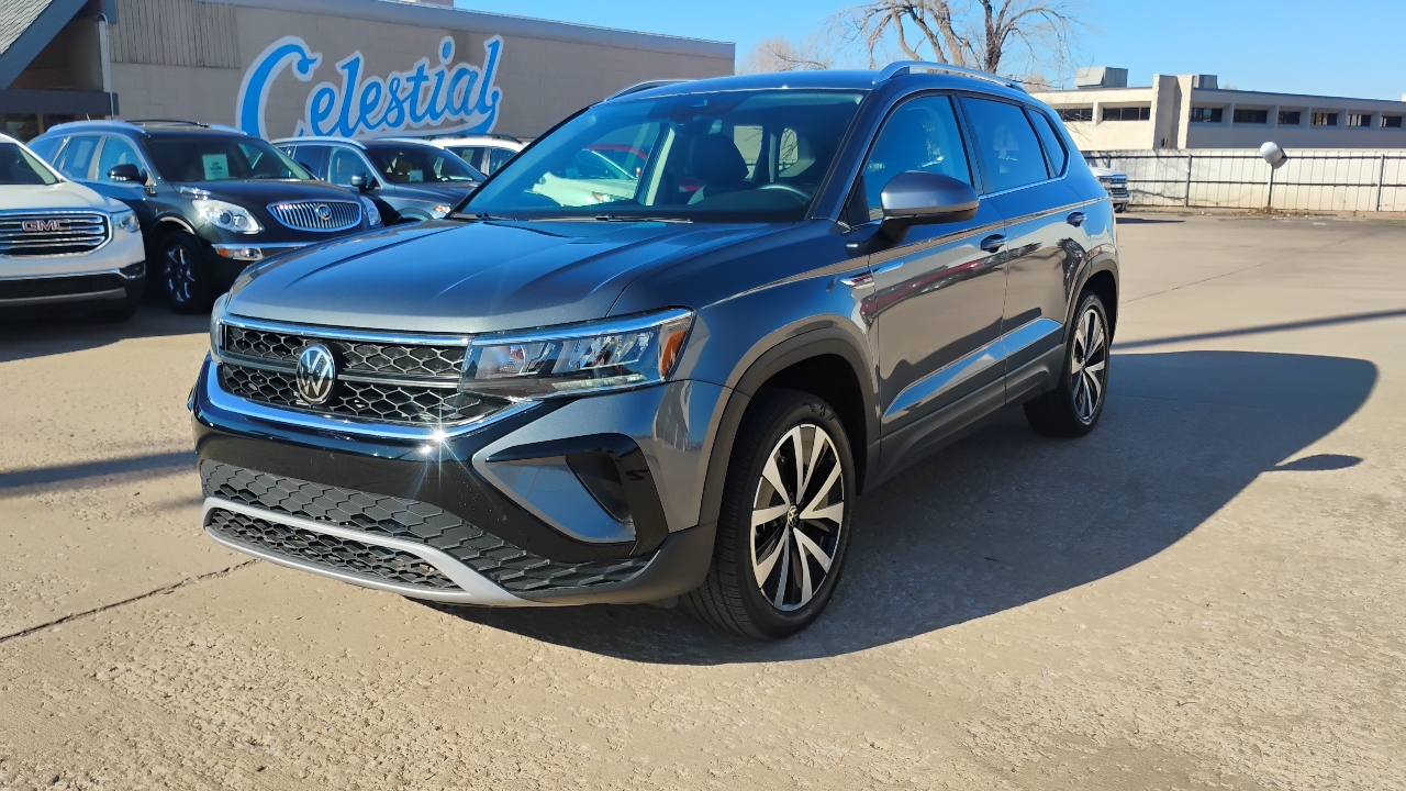 Volkswagen Taos SE FWD 2024