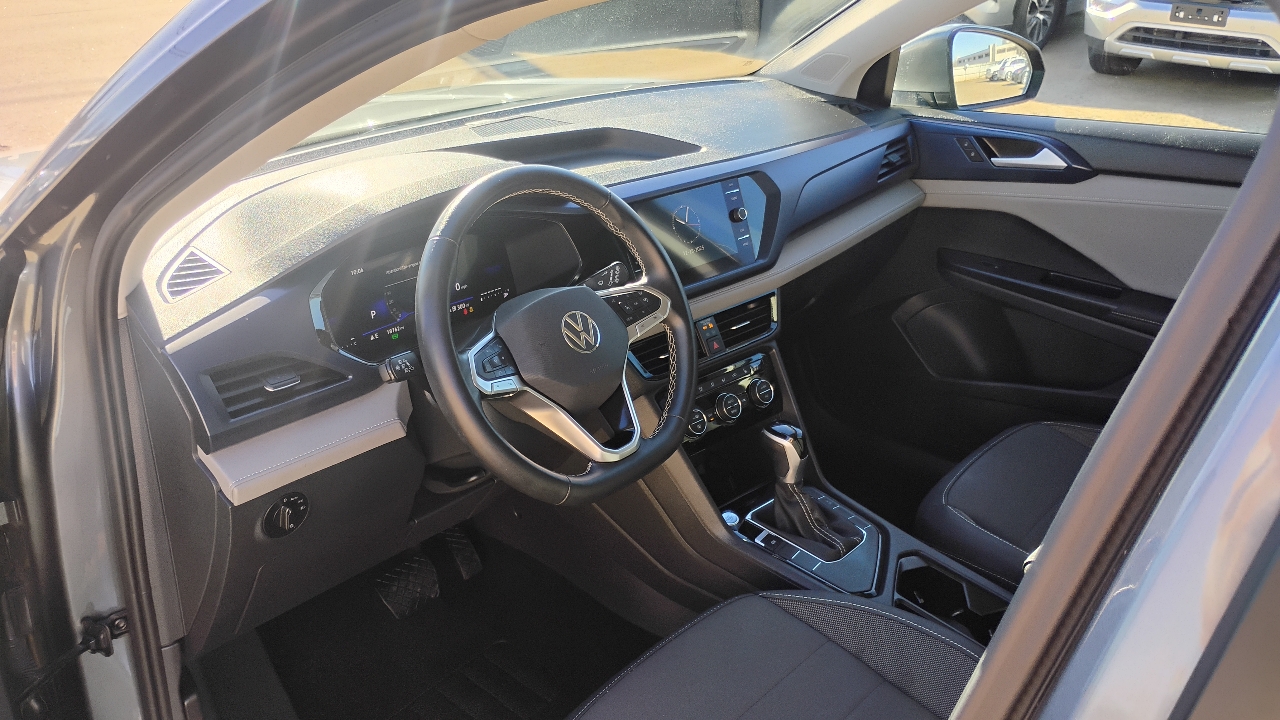 Volkswagen Taos SE FWD 2024