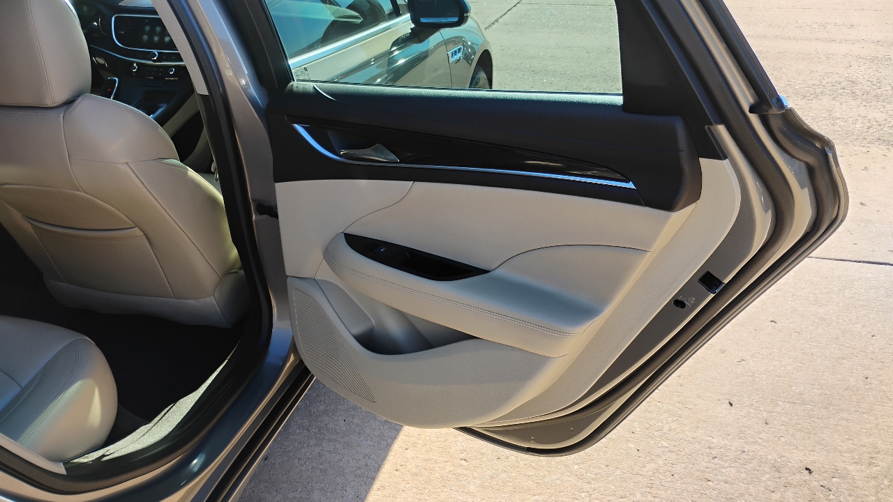 Buick LaCrosse 4dr Sdn Preferred FWD 2017