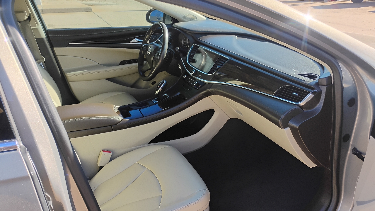 Buick LaCrosse 4dr Sdn Preferred FWD 2017