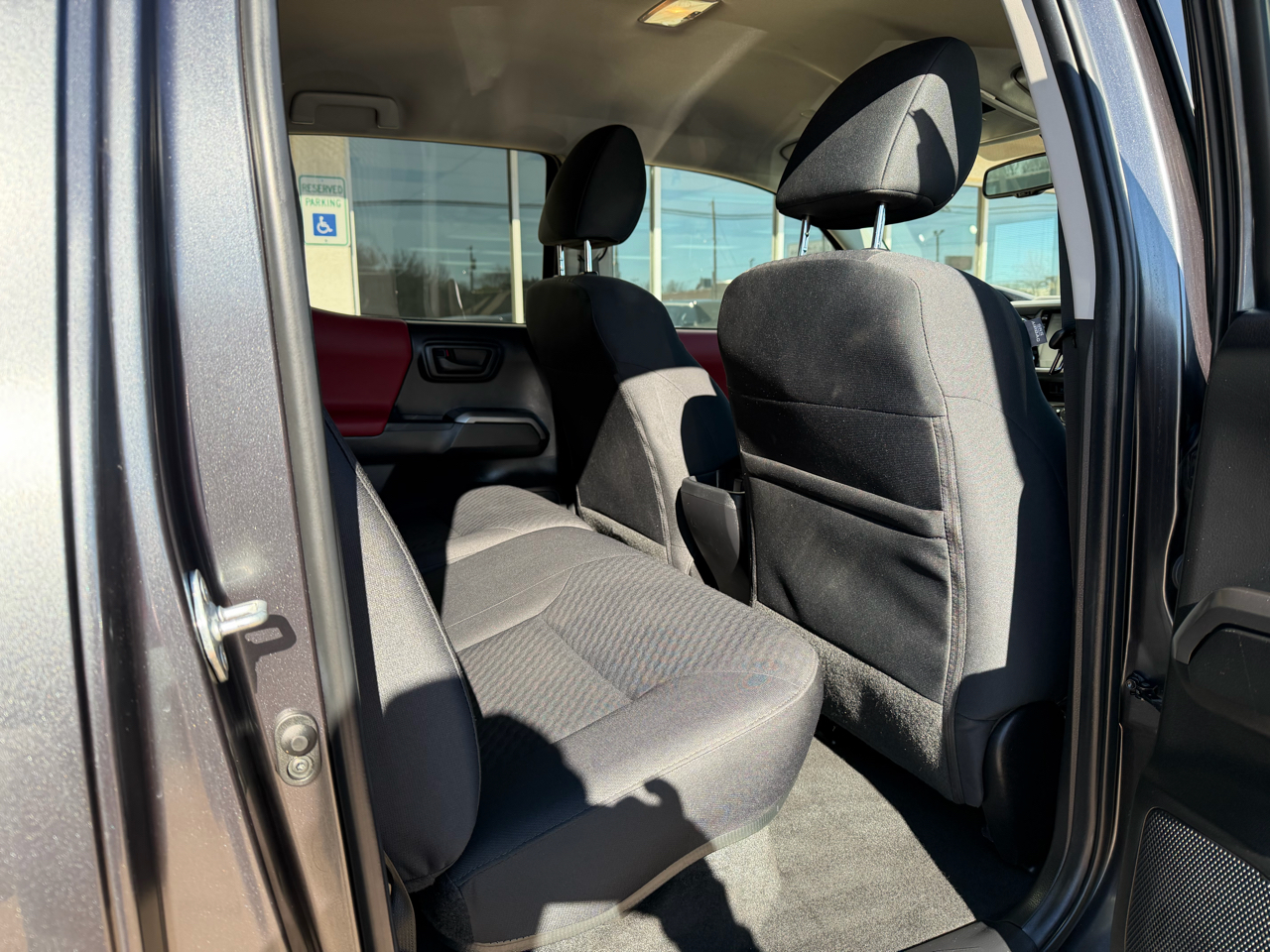 Toyota Tacoma 4WD SR5 Double Cab 5' Bed V6 AT (Natl) 2022