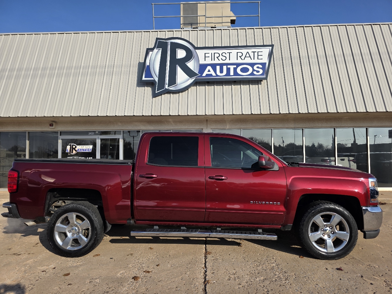 Chevrolet Silverado 1500 2WD Crew Cab 143.5" LT w/1LT 2017
