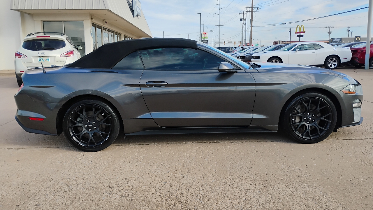 Ford Mustang EcoBoost Convertible 2019