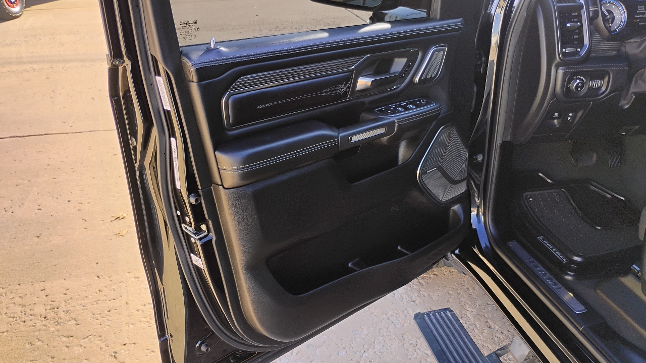 RAM 1500 Limited 4x4 Crew Cab 5'7" Box 2021