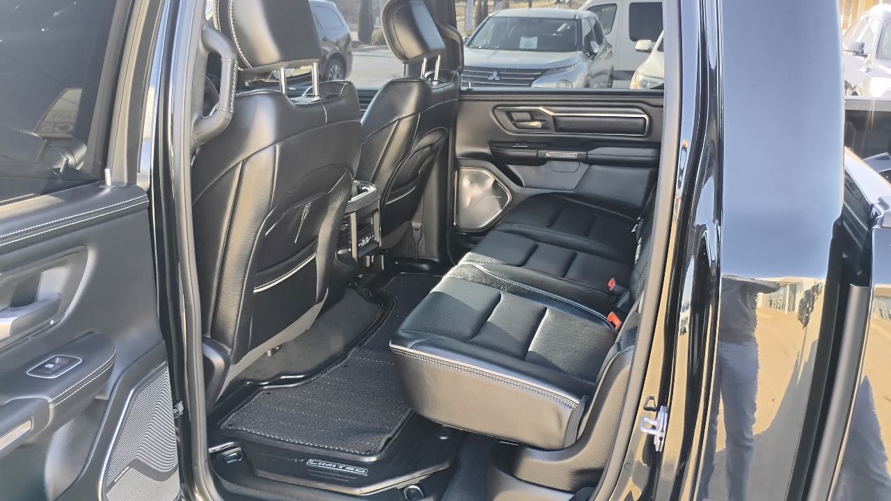 RAM 1500 Limited 4x4 Crew Cab 5'7" Box 2021