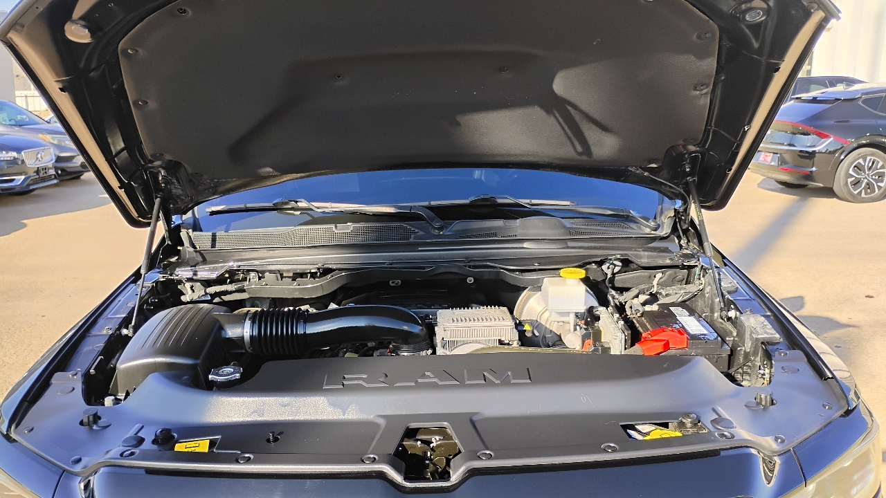 RAM 1500 Limited 4x4 Crew Cab 5'7" Box 2021