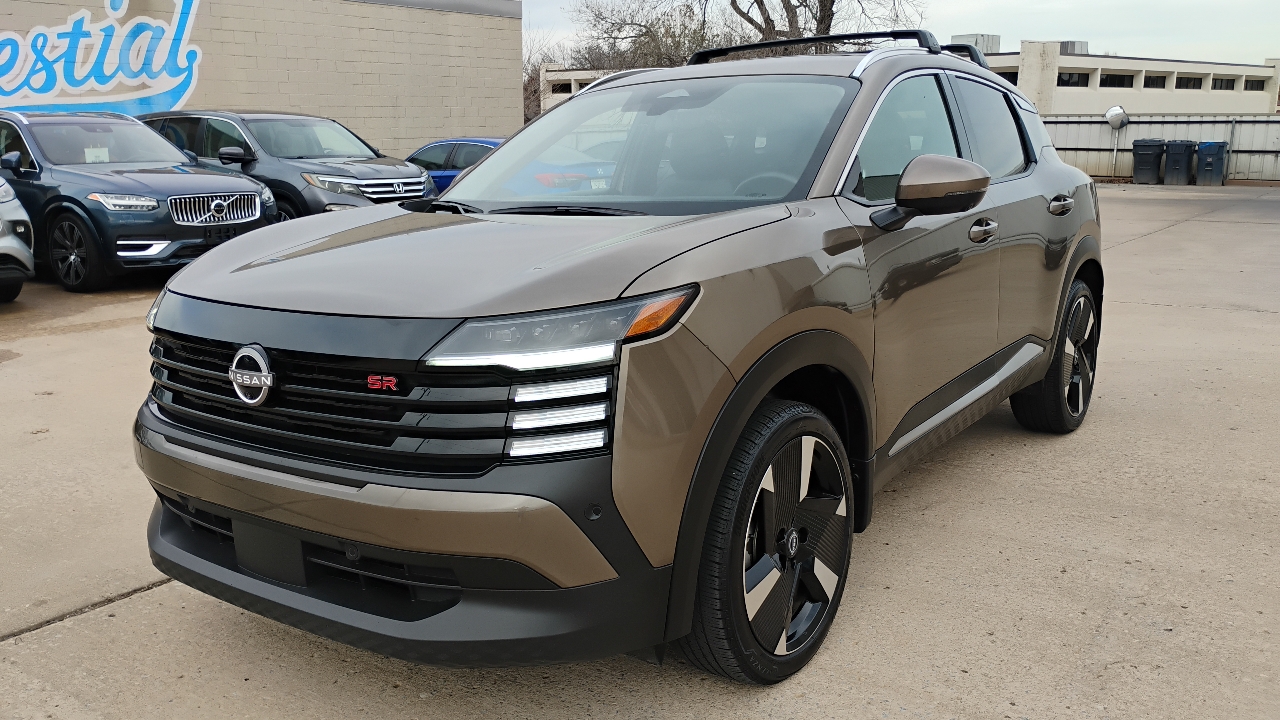 Nissan Kicks SR FWD 2025