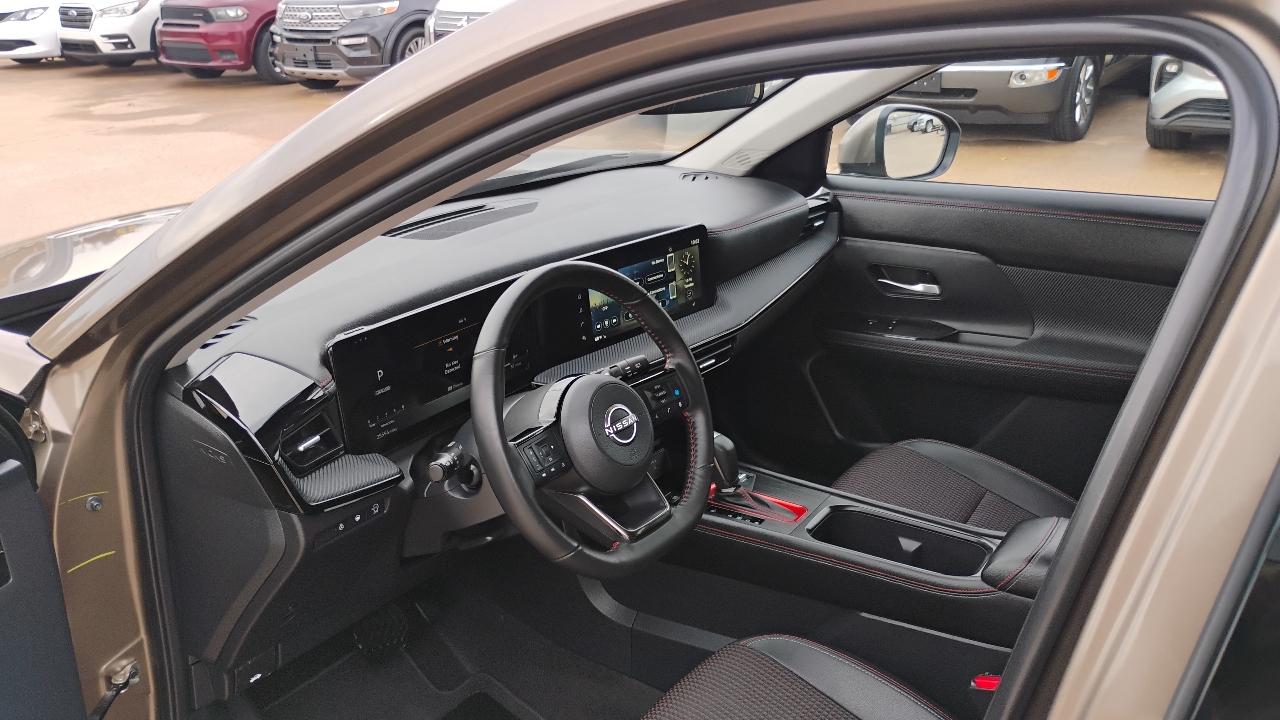 Nissan Kicks SR FWD 2025