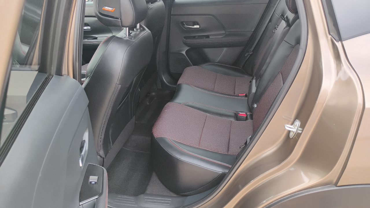 Nissan Kicks SR FWD 2025