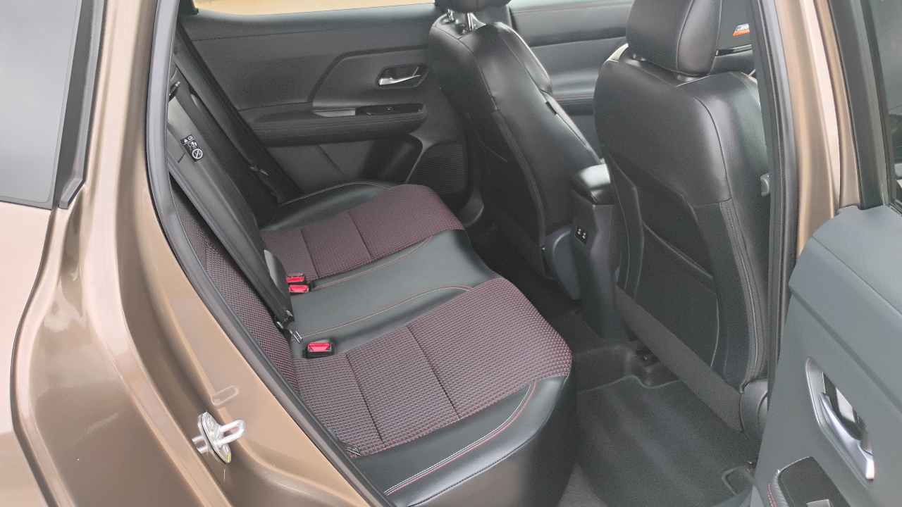 Nissan Kicks SR FWD 2025