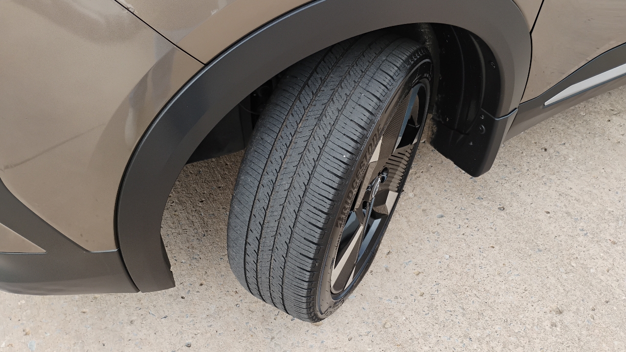 Nissan Kicks SR FWD 2025