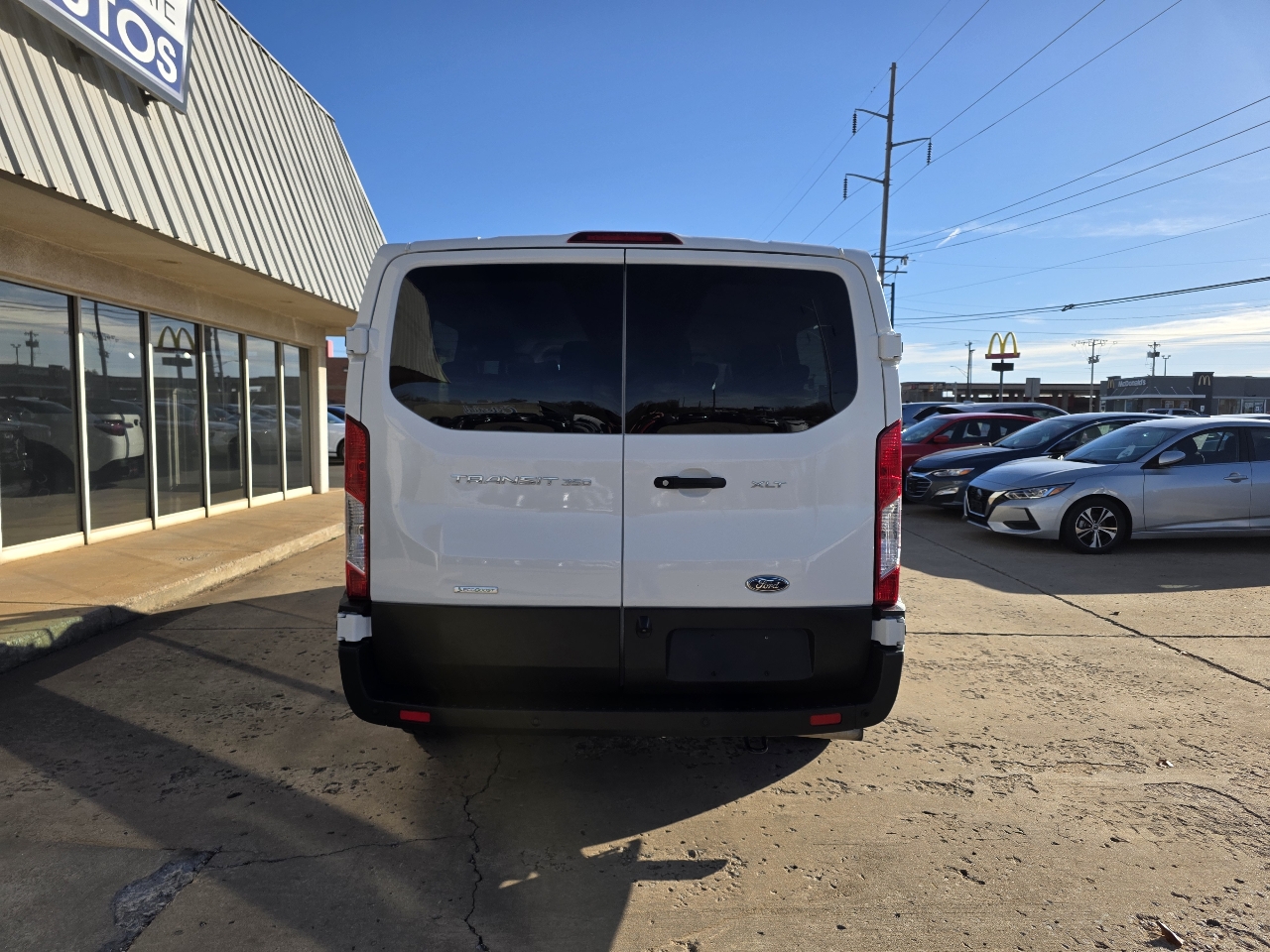 Ford Transit Passenger Wagon T-350 148" Low Roof XLT RWD 2023