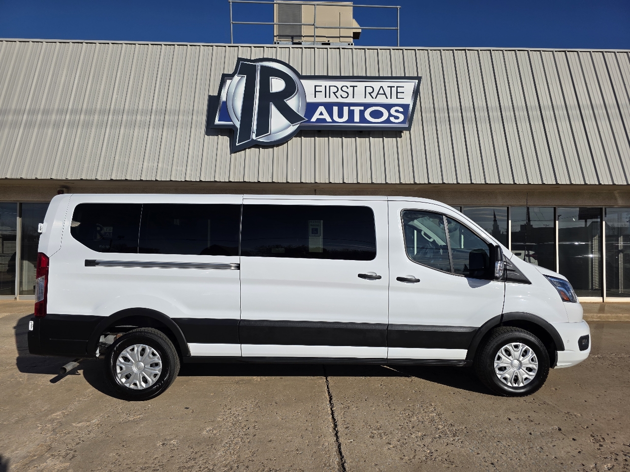 Ford Transit Passenger Wagon T-350 148" Low Roof XLT RWD 2023