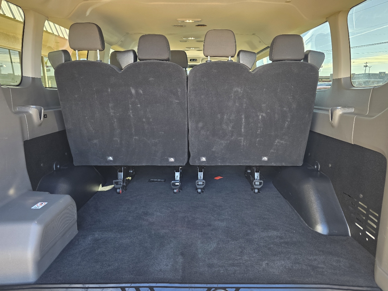 Ford Transit Passenger Wagon T-350 148" Low Roof XLT RWD 2023