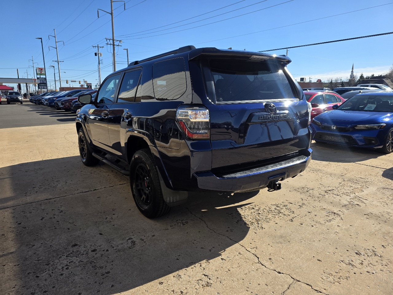 Toyota 4Runner Venture 4WD (Natl) 2021