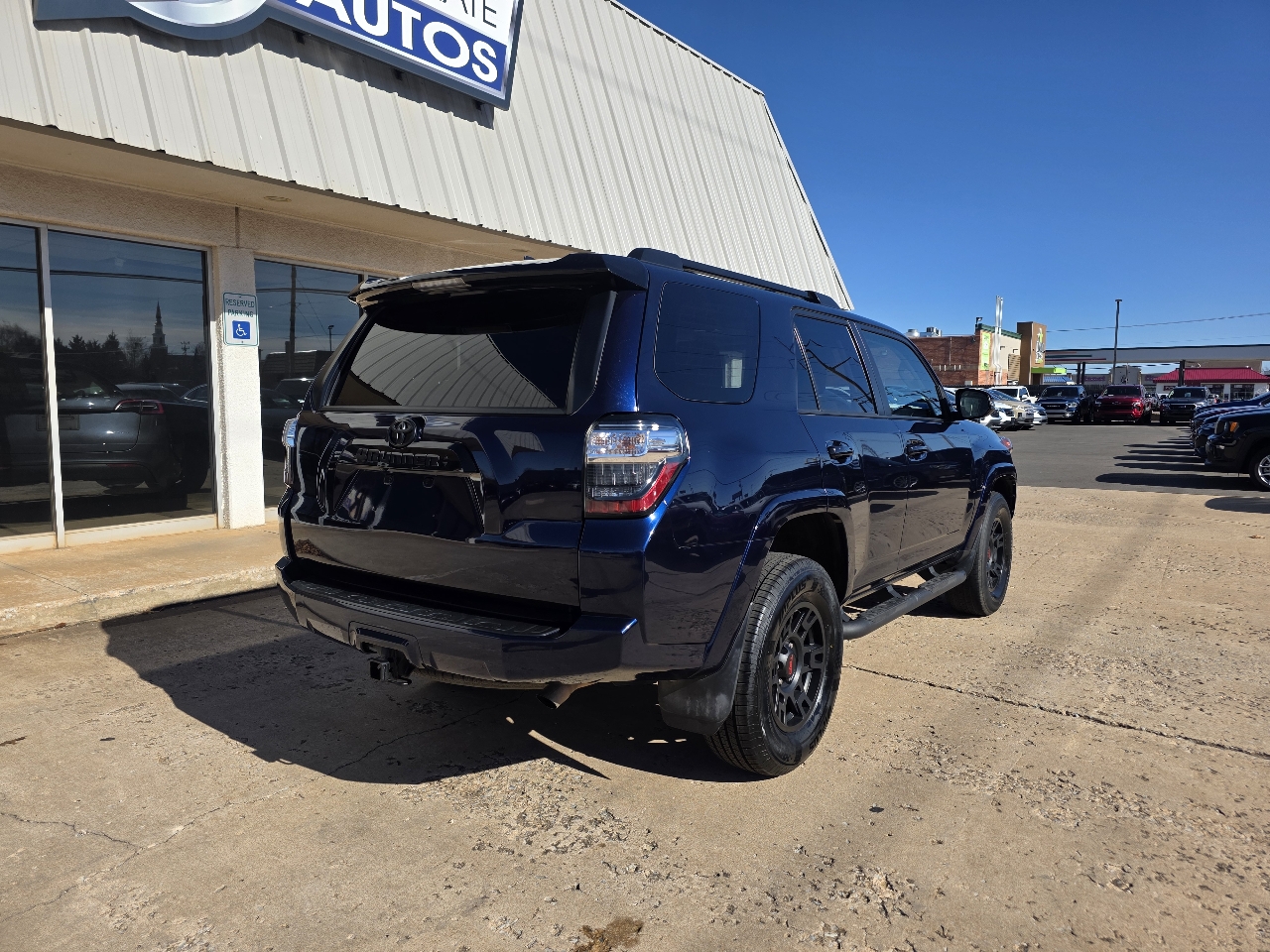 Toyota 4Runner Venture 4WD (Natl) 2021