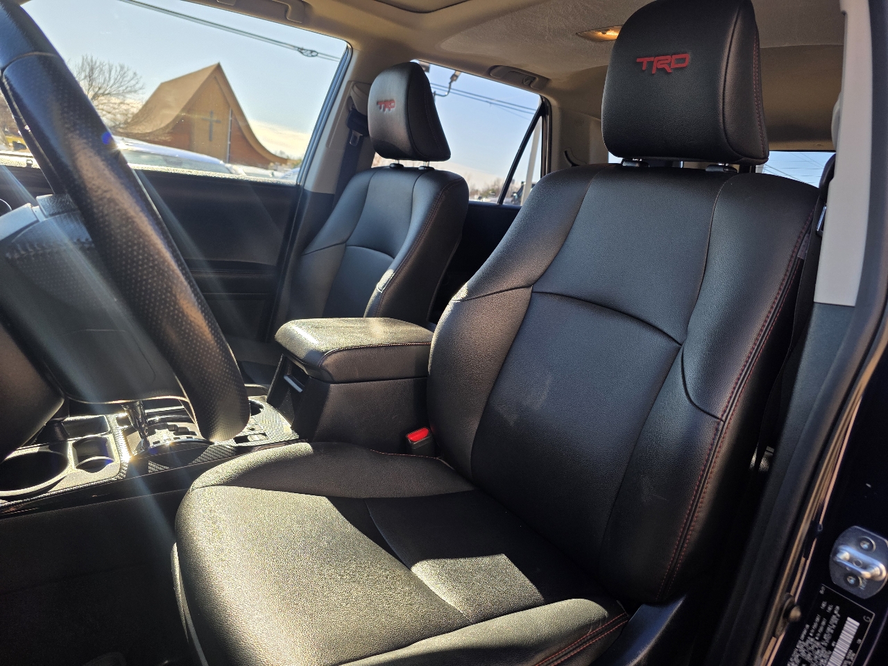 Toyota 4Runner Venture 4WD (Natl) 2021