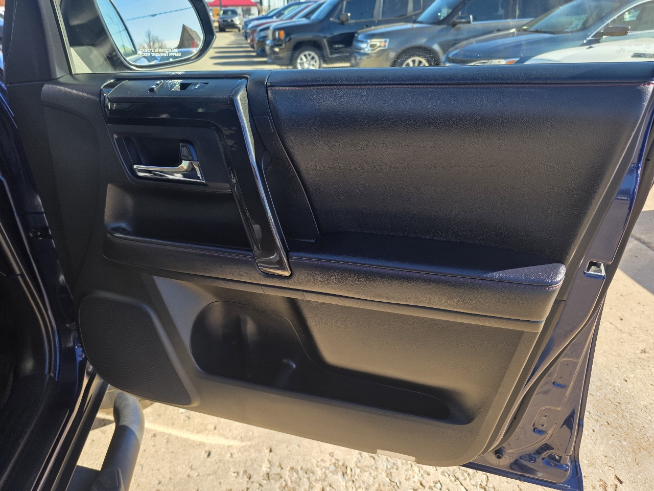 Toyota 4Runner Venture 4WD (Natl) 2021