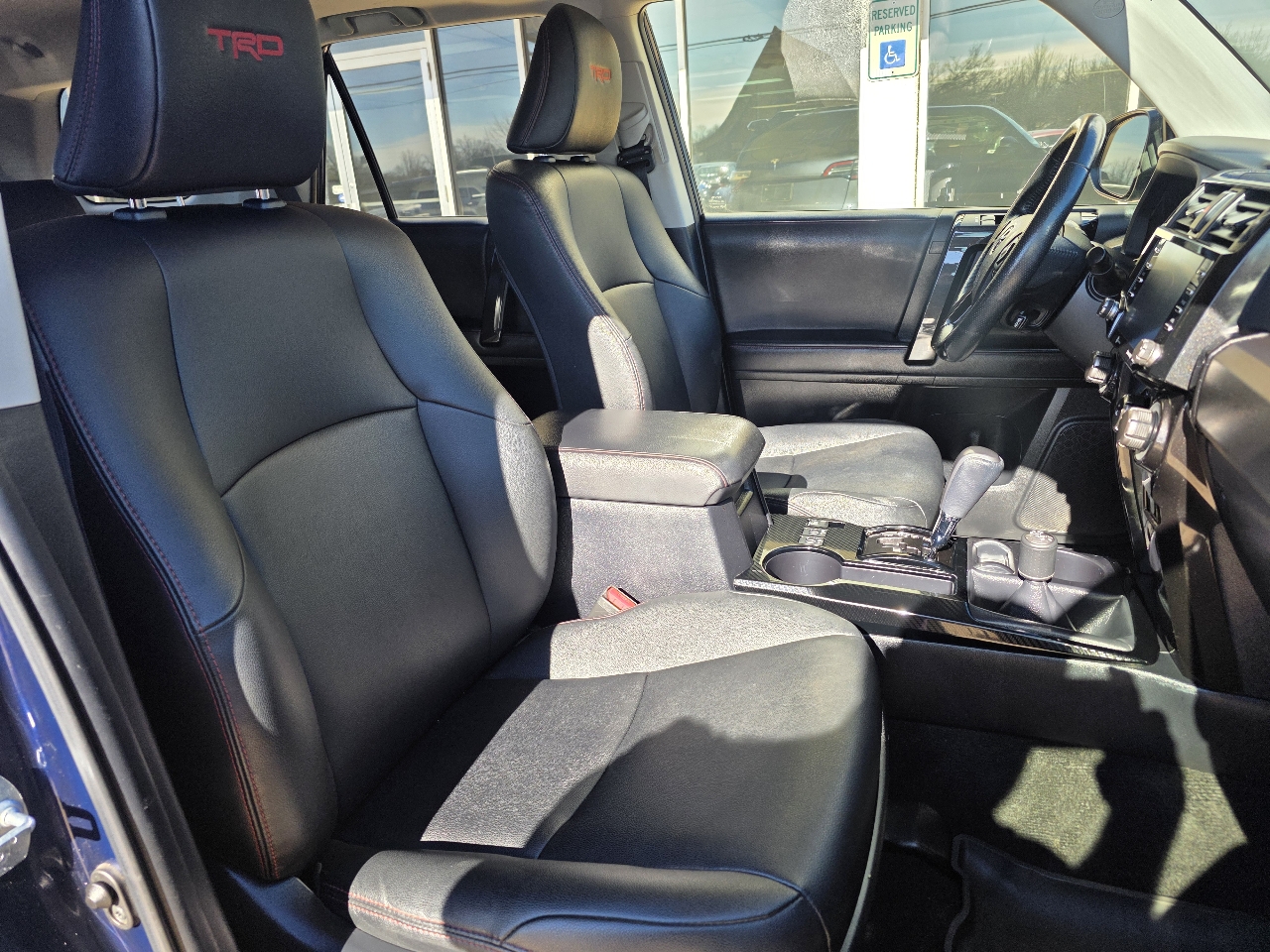 Toyota 4Runner Venture 4WD (Natl) 2021