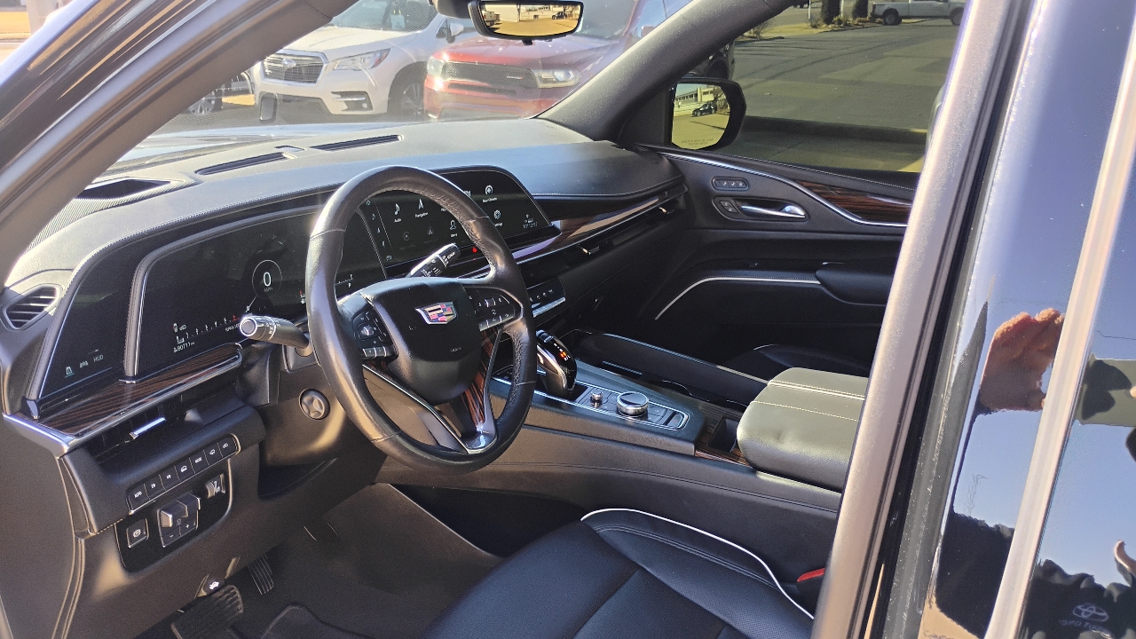 Cadillac Escalade ESV 4WD 4dr Premium Luxury 2021