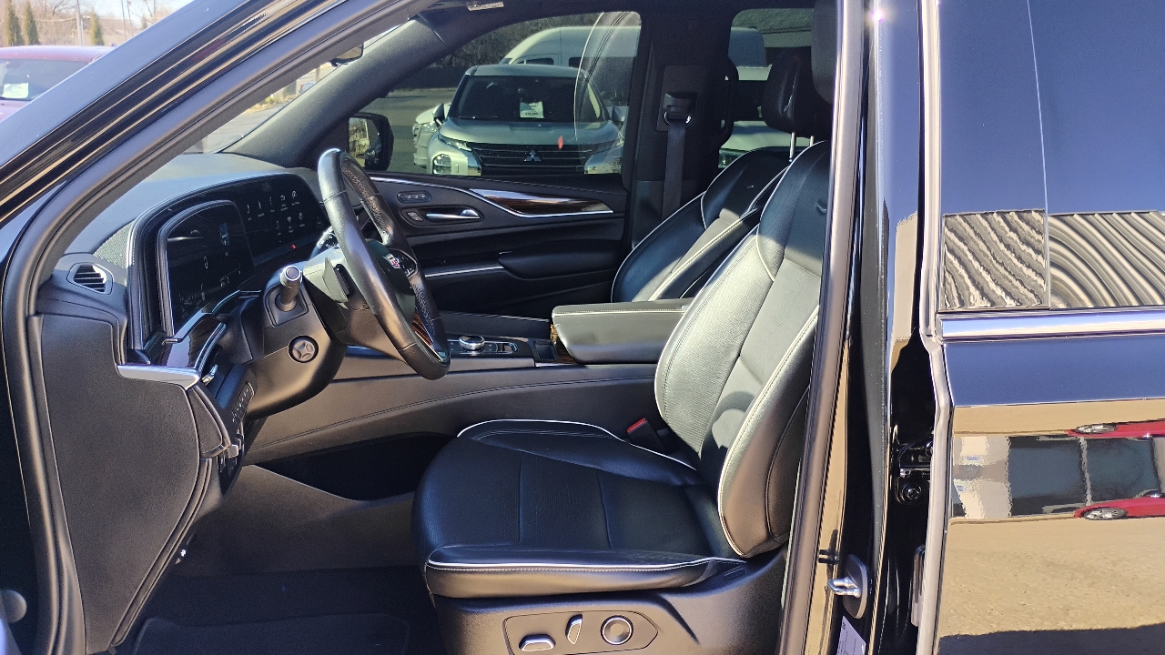 Cadillac Escalade ESV 4WD 4dr Premium Luxury 2021