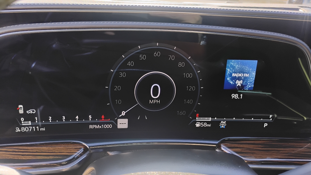 Cadillac Escalade ESV 4WD 4dr Premium Luxury 2021