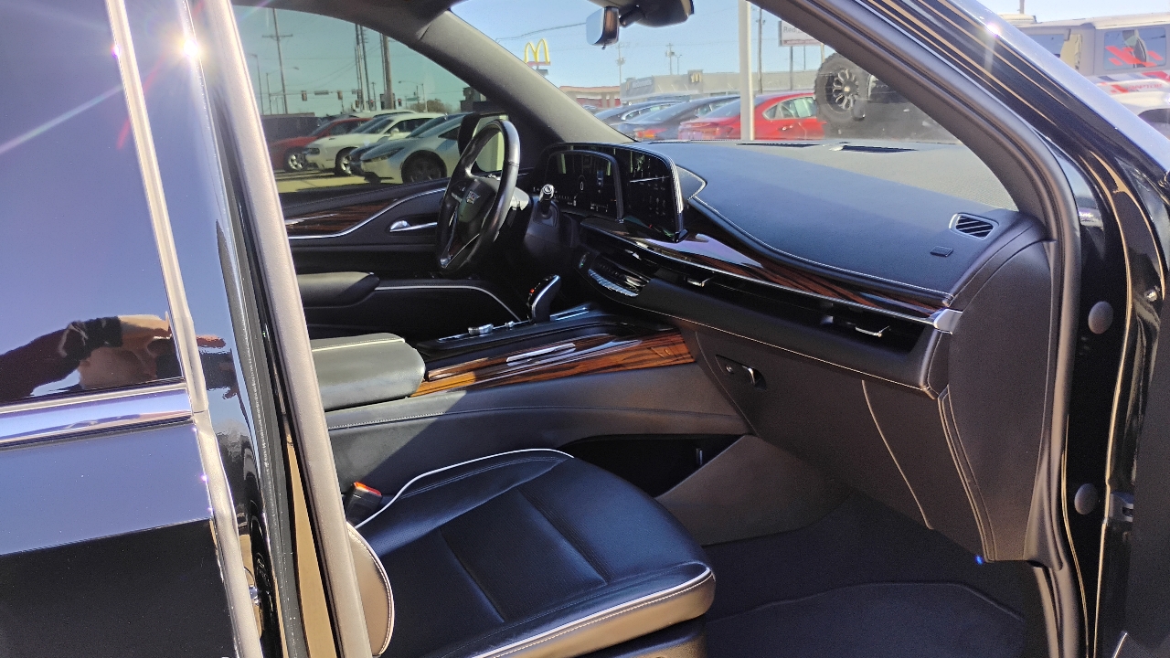 Cadillac Escalade ESV 4WD 4dr Premium Luxury 2021