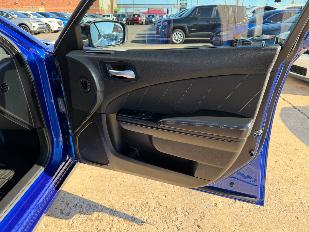 Dodge Charger SXT RWD 2022