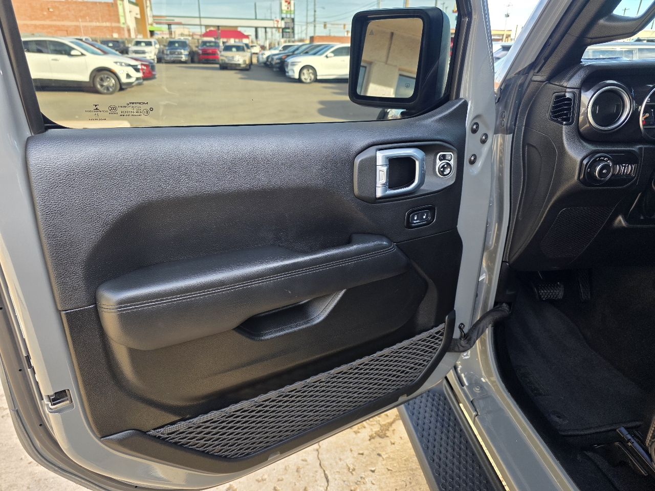 Jeep Wrangler Unlimited Sahara Altitude 4x4 2022