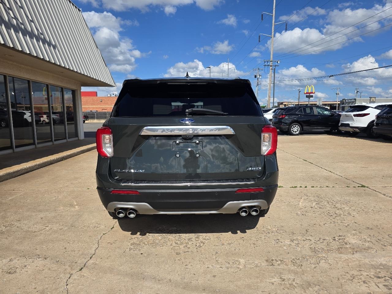 Ford Explorer Platinum 4WD 2022