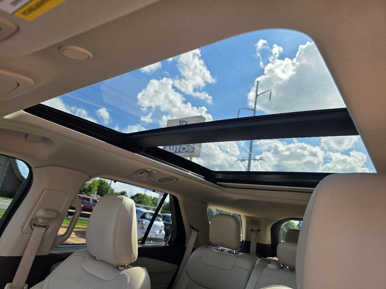 Ford Explorer Platinum 4WD 2022