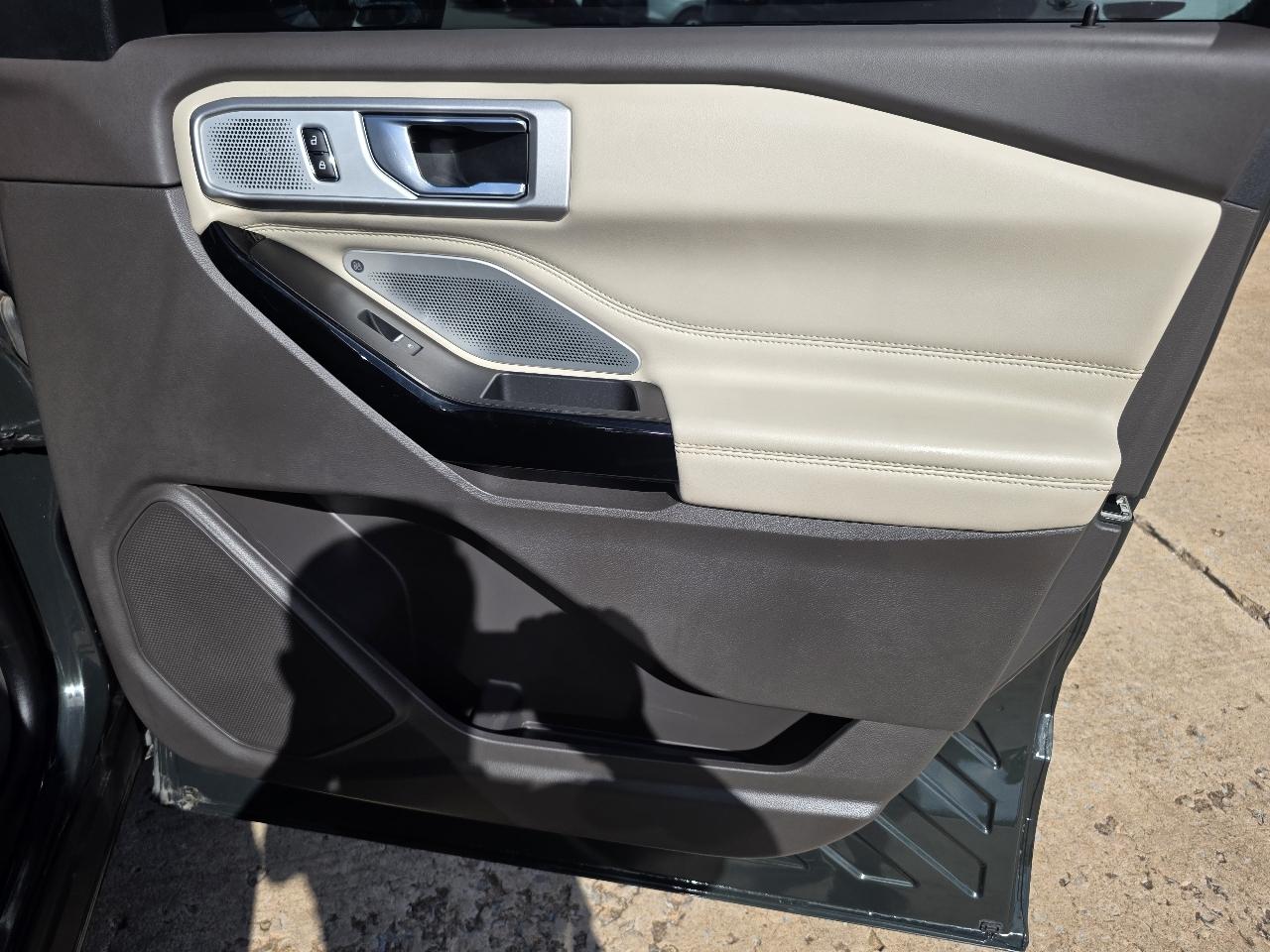 Ford Explorer Platinum 4WD 2022