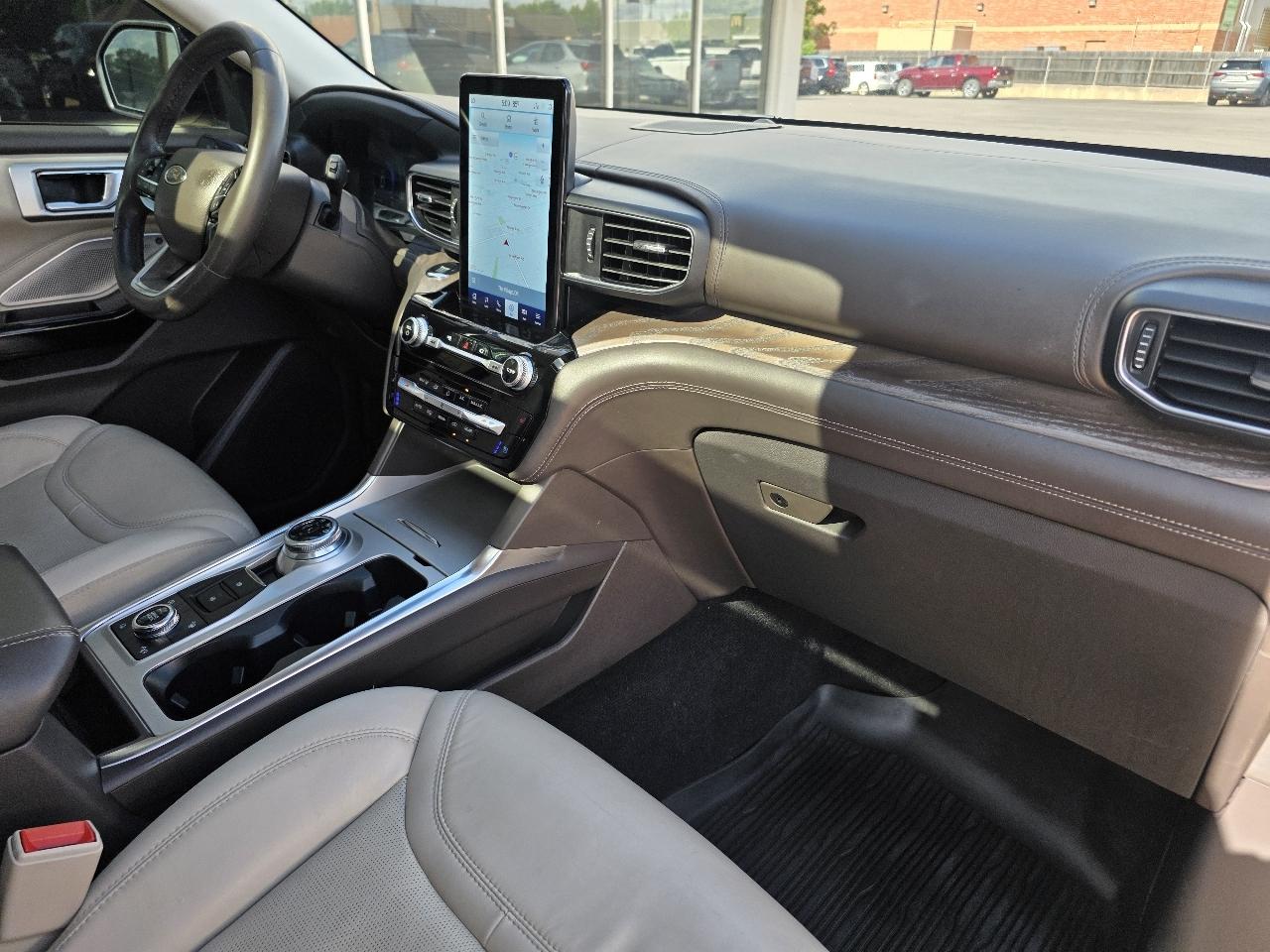Ford Explorer Platinum 4WD 2022