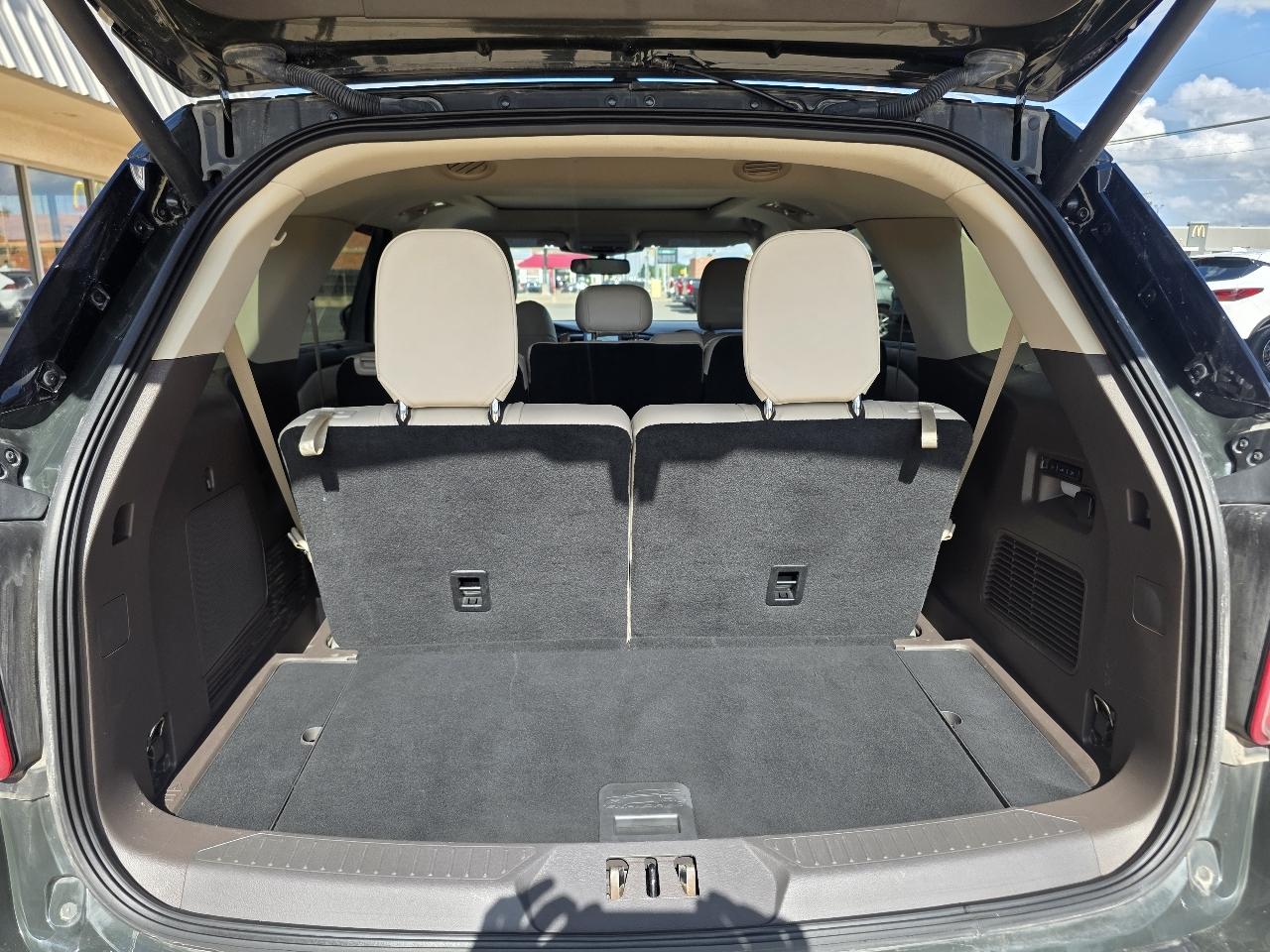 Ford Explorer Platinum 4WD 2022