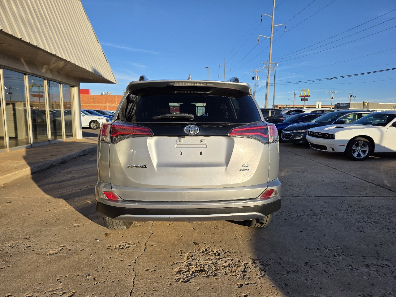 Toyota RAV4 SE AWD (Natl) 2018