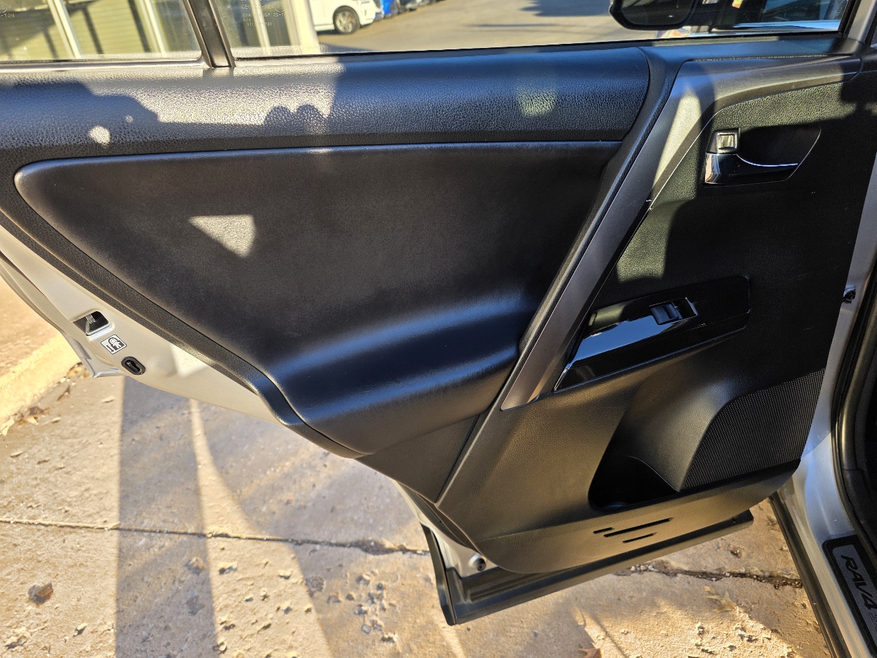 Toyota RAV4 SE AWD (Natl) 2018