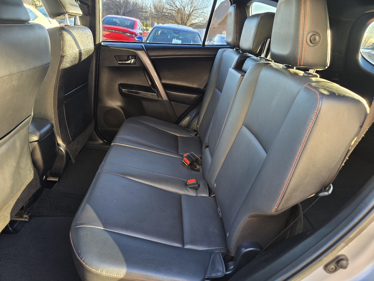 Toyota RAV4 SE AWD (Natl) 2018