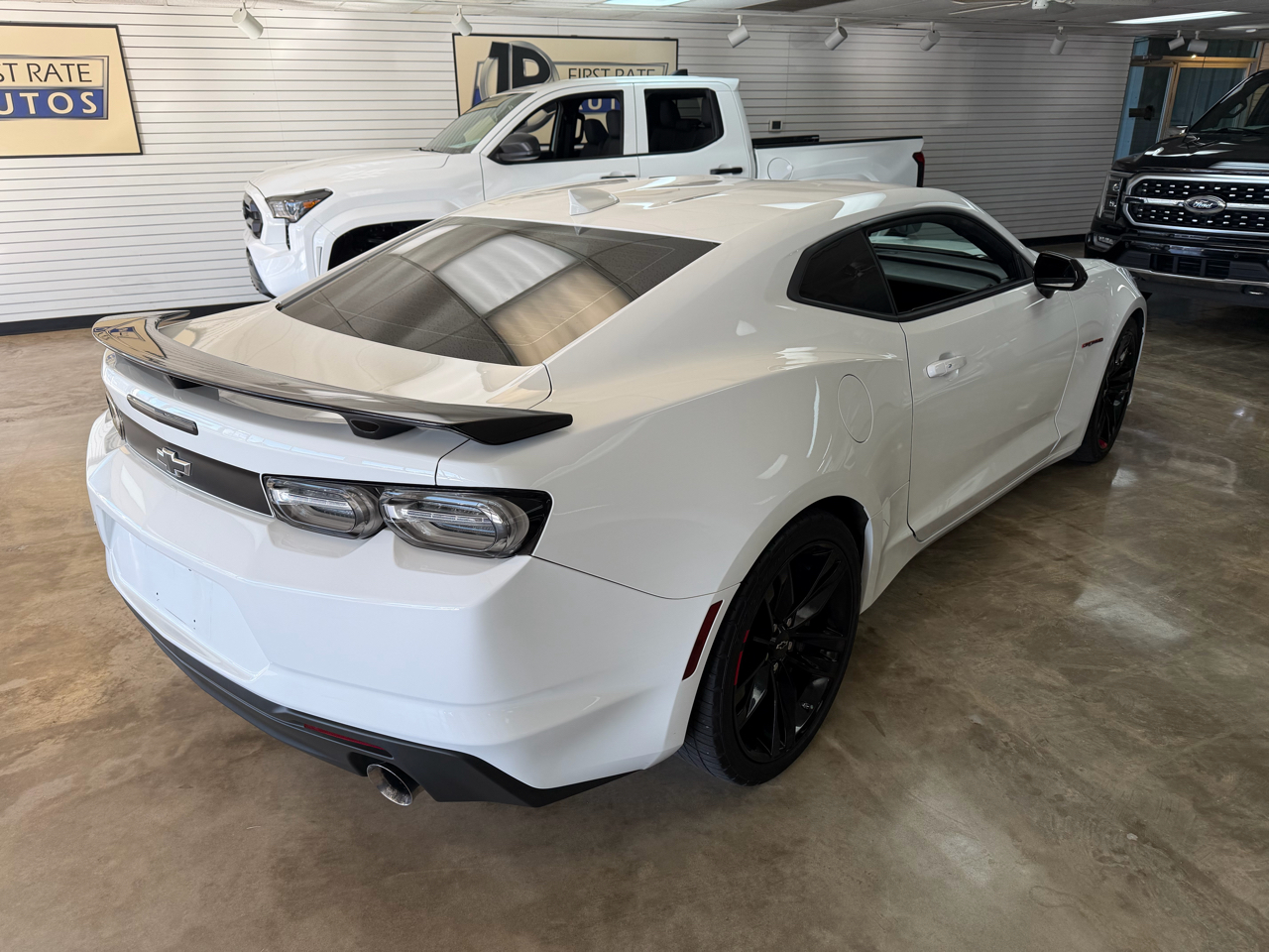 Chevrolet Camaro 2dr Cpe 1SS 2021