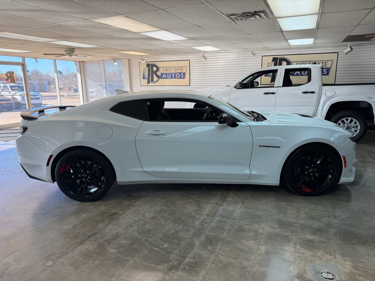 Chevrolet Camaro 2dr Cpe 1SS 2021