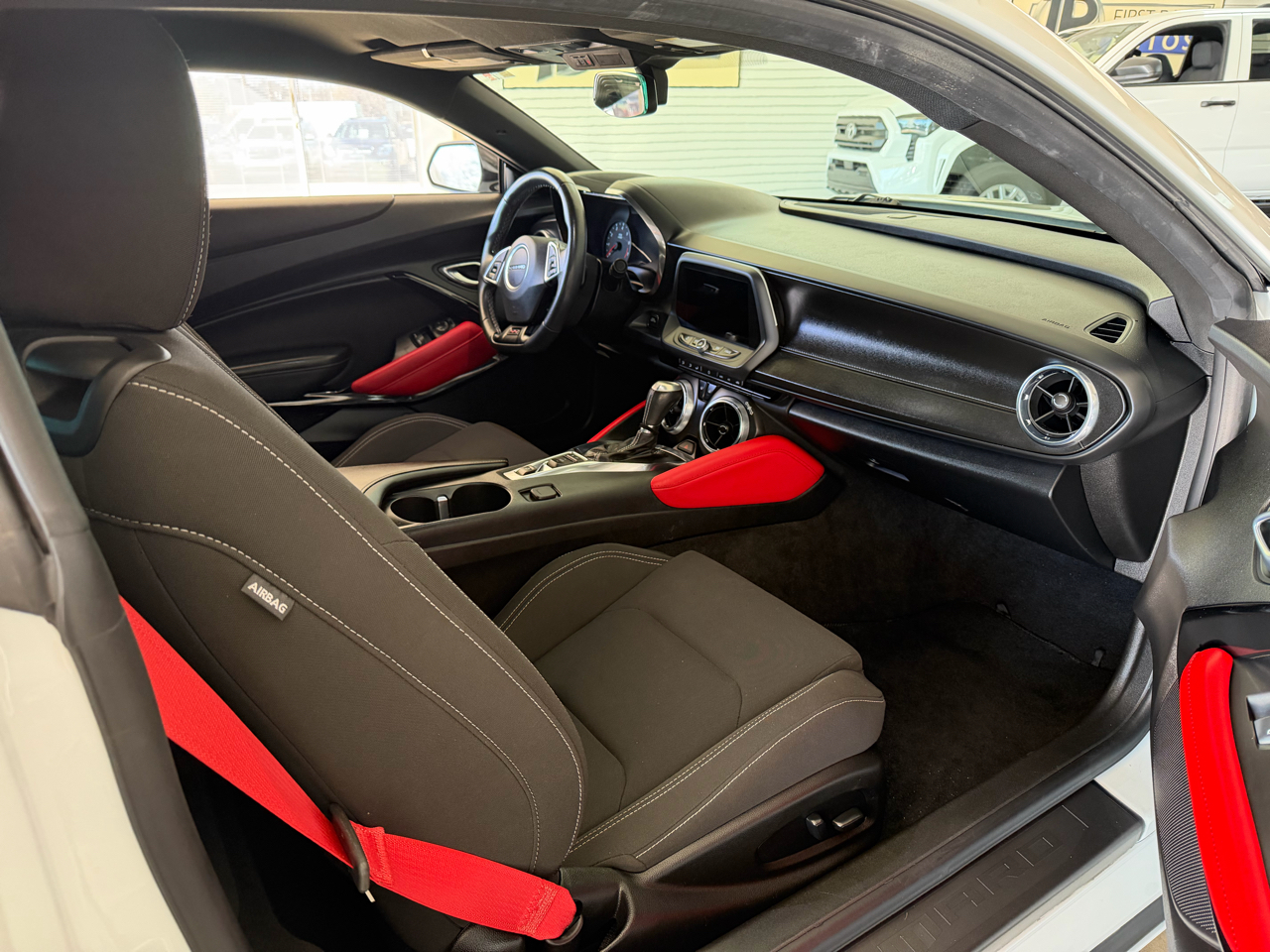 Chevrolet Camaro 2dr Cpe 1SS 2021