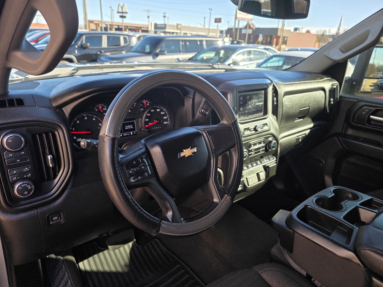 Chevrolet Silverado 2500HD 4WD Crew Cab 159" Custom 2024