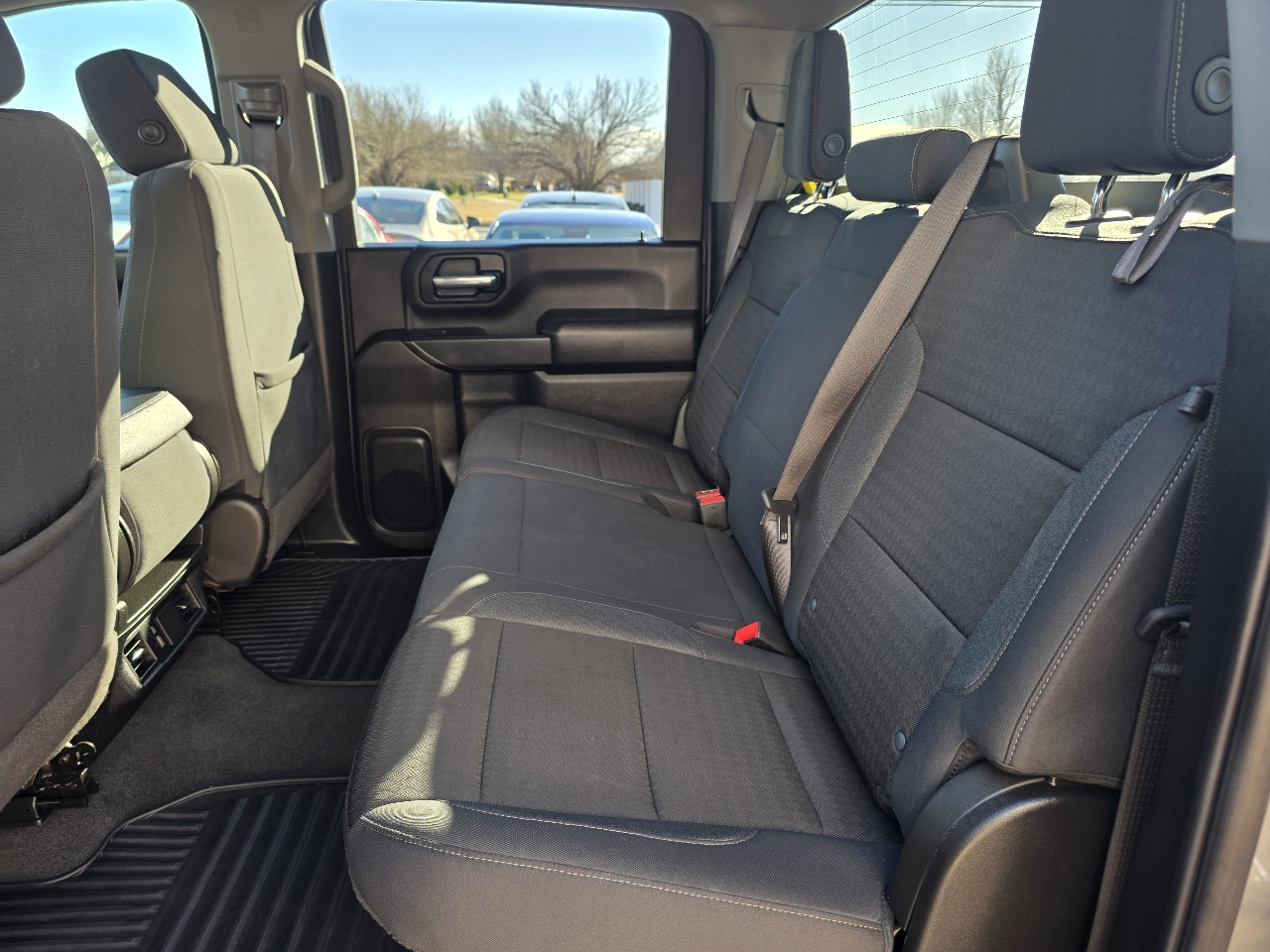 Chevrolet Silverado 2500HD 4WD Crew Cab 159" Custom 2024