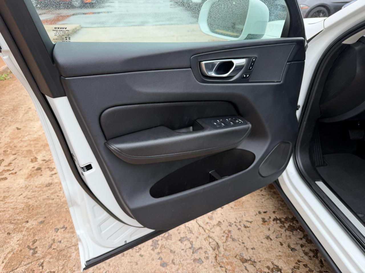 Volvo XC60 B5 AWD Momentum 2022