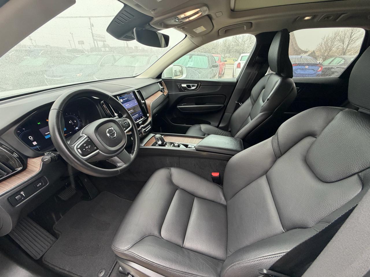 Volvo XC60 B5 AWD Momentum 2022