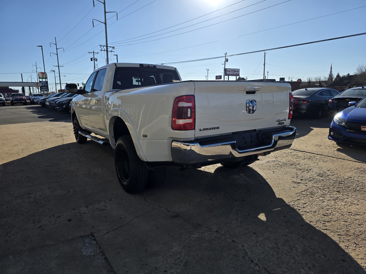 RAM 3500 Laramie 4x4 Crew Cab 8' Box 2021