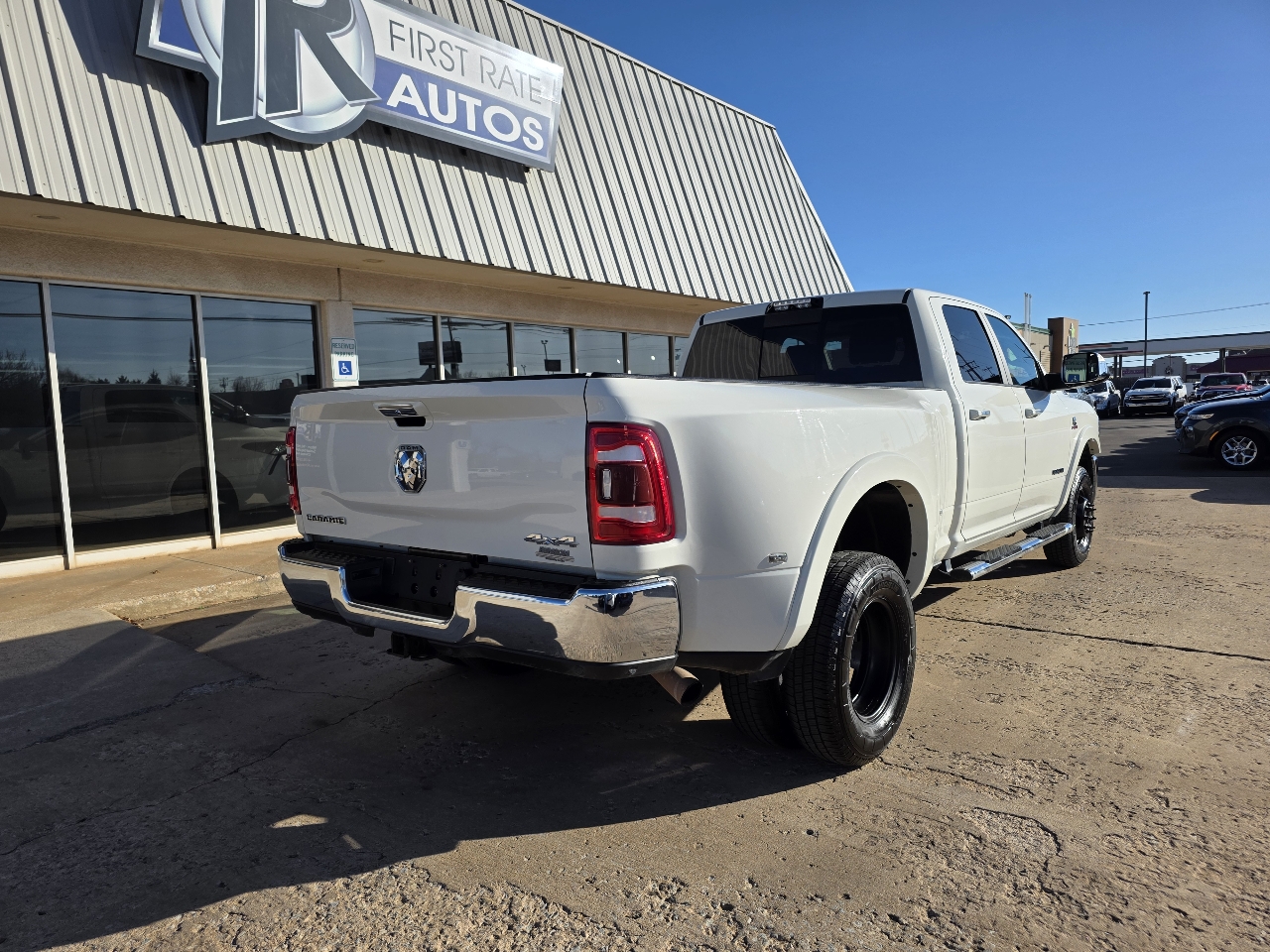 RAM 3500 Laramie 4x4 Crew Cab 8' Box 2021