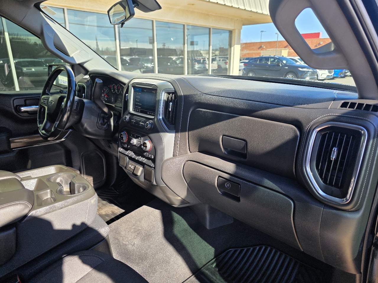 Chevrolet Silverado 1500 4WD Crew Cab 147" RST 2020